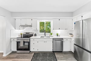 Sweetbriar Dr-S1610-016.jpg