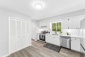 Sweetbriar Dr-S1610-017.jpg