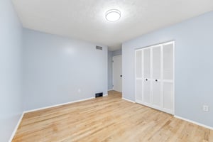 Sweetbriar Dr-S1610-024.jpg