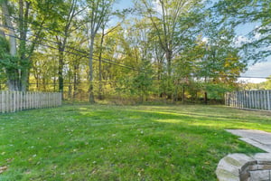 Sweetbriar Dr-S1610-039.jpg