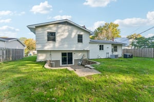 Sweetbriar Dr-S1610-041.jpg