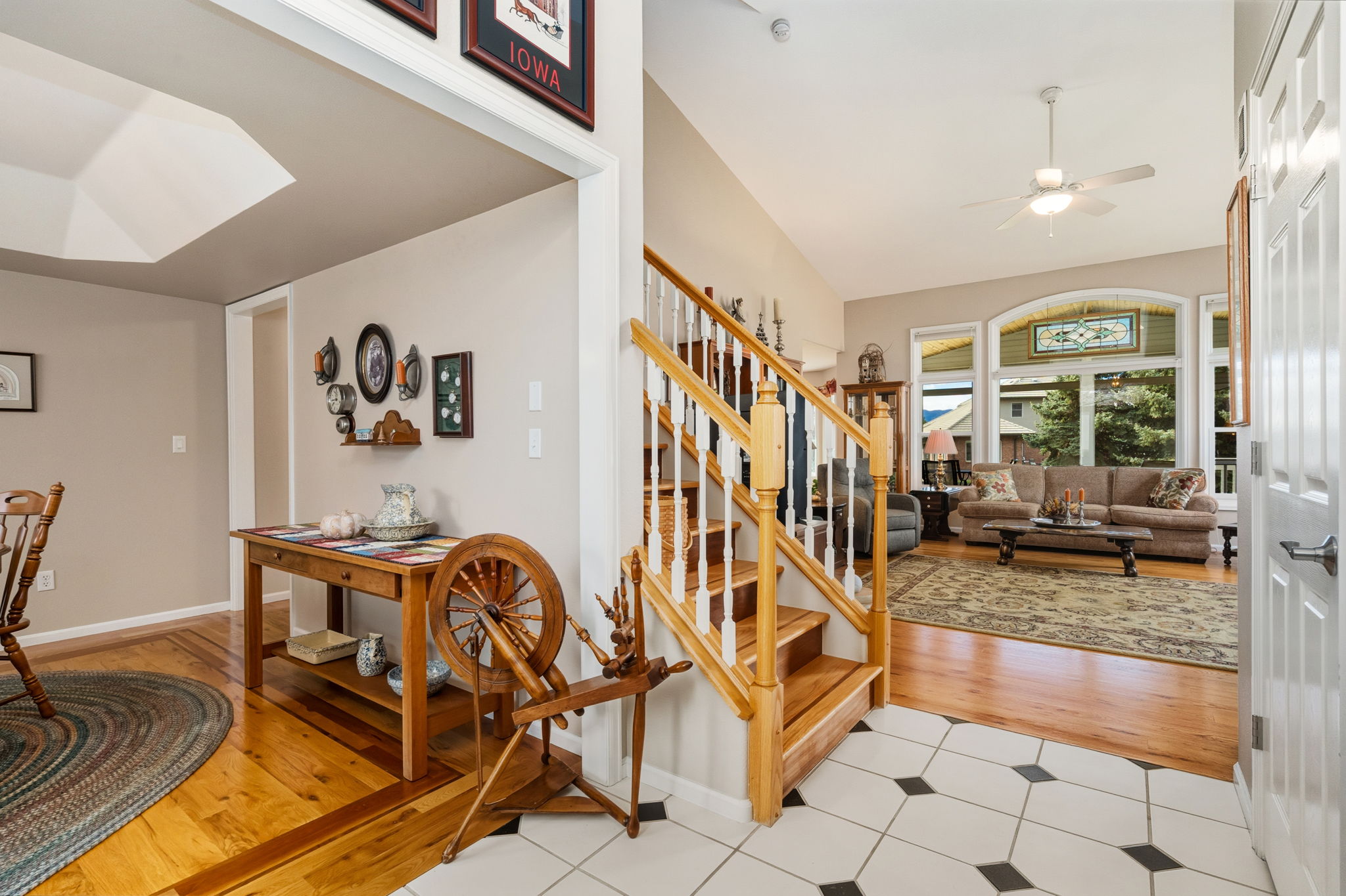  Photo 4