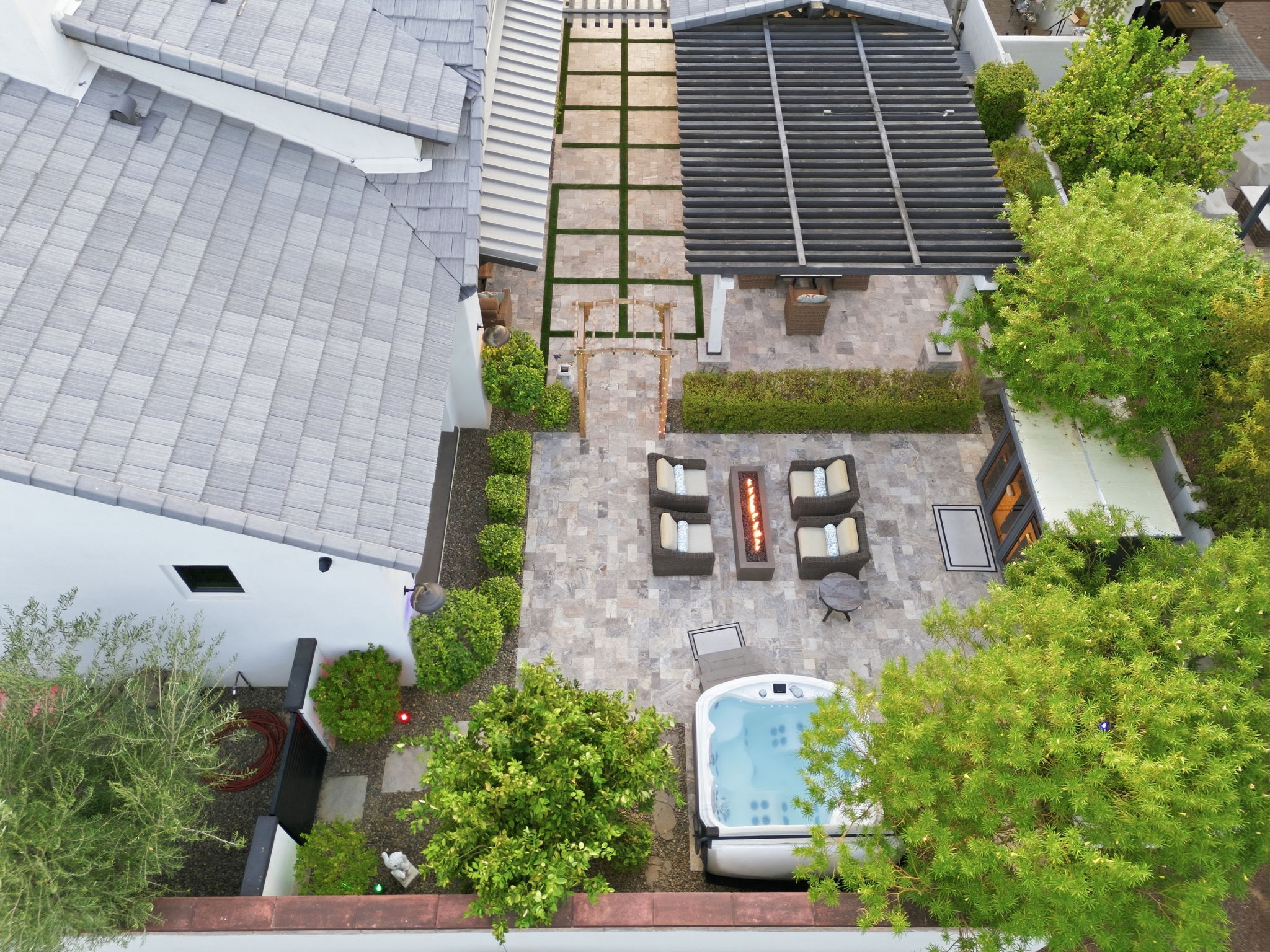  Photo 10