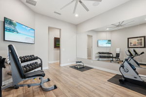  Photo 80