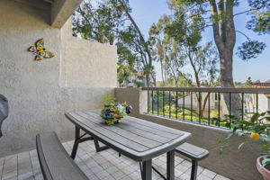 Large deck with views of the 4th of July fireworks!