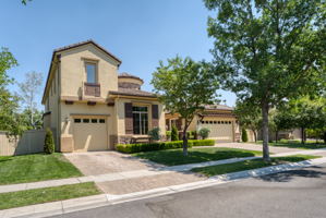 2675 Fury Ct, Reno, NV 89521, USA Photo 2