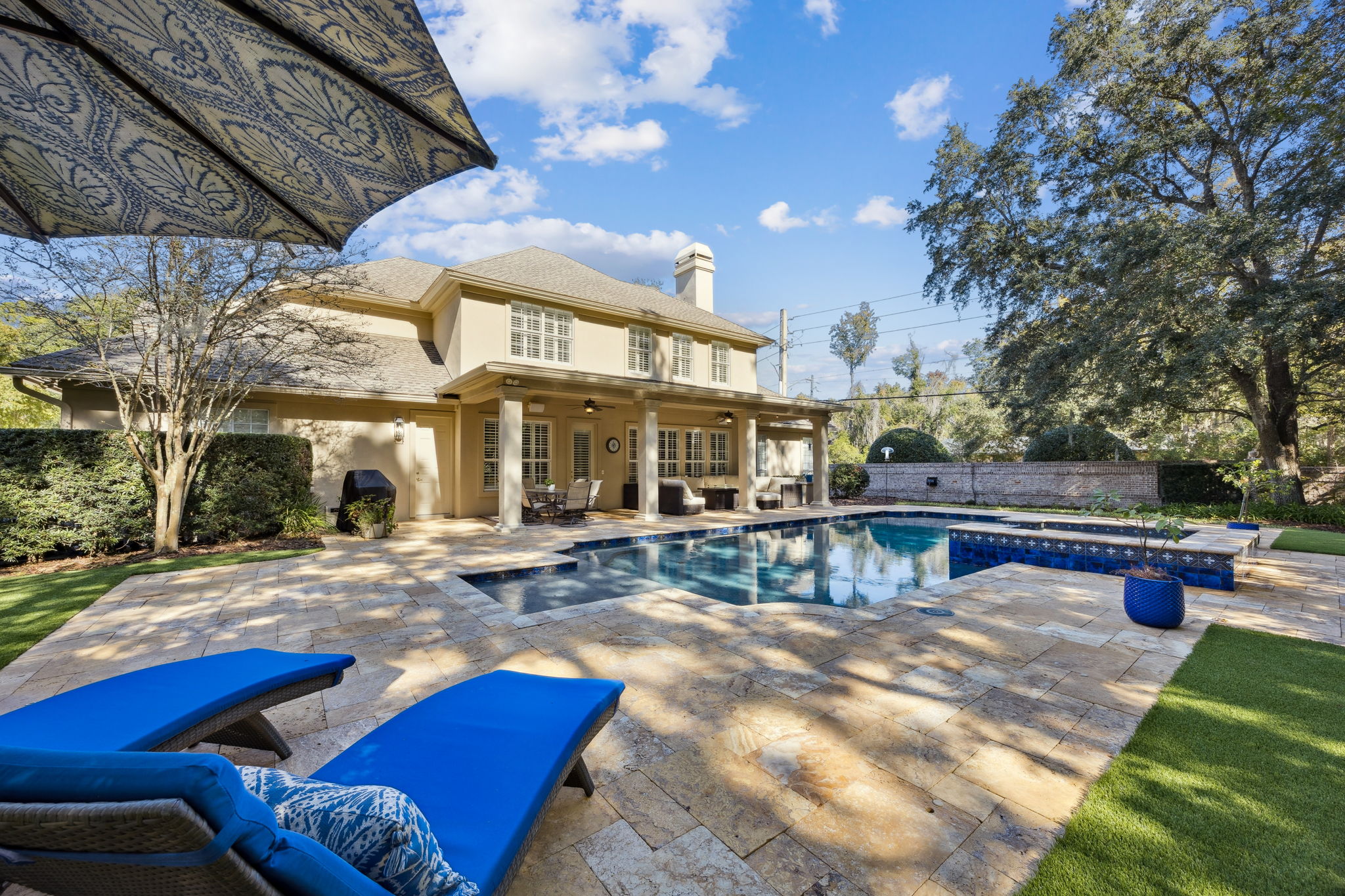 Large Poolside Deck
