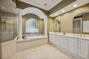 Owners Bath