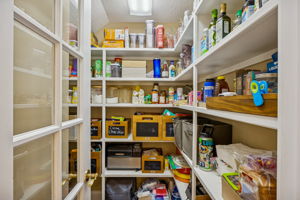 Walk in Pantry
