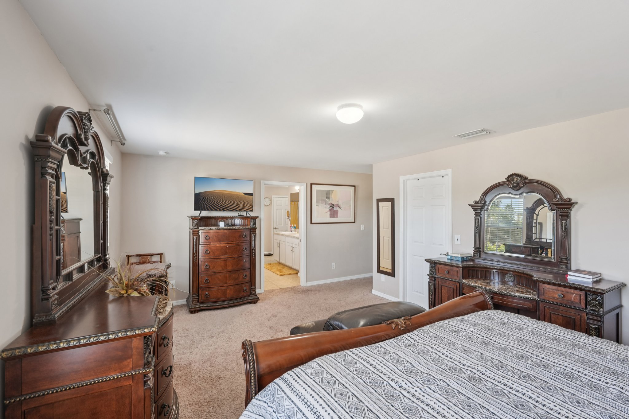 Saville Ave-S2211-023.jpg