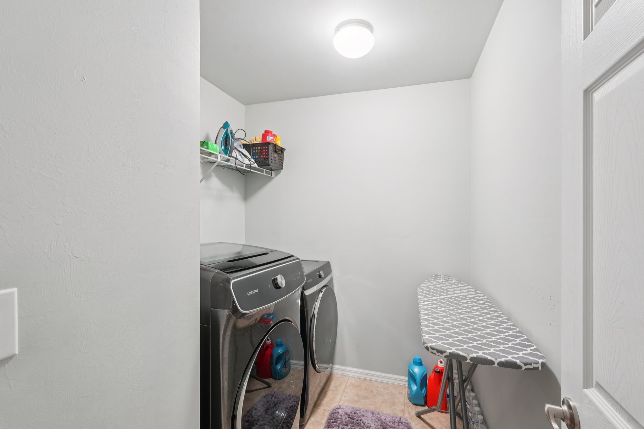 Saville Ave-S2211-027.jpg