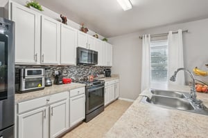 Saville Ave-S2211-016.jpg