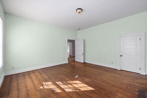  Photo 49