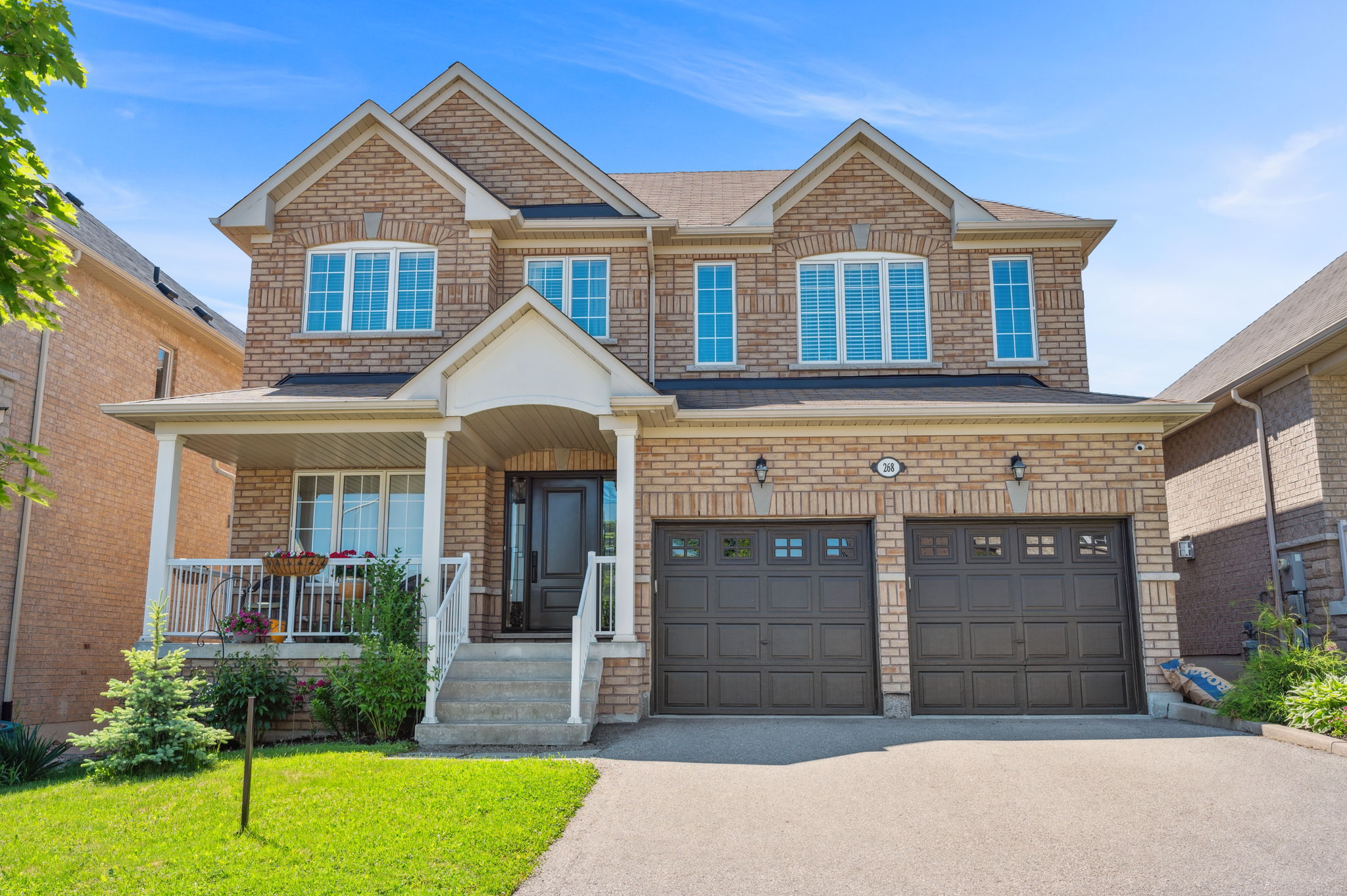 268 Carrier Crescent Vaughan, ON L6A 4N8