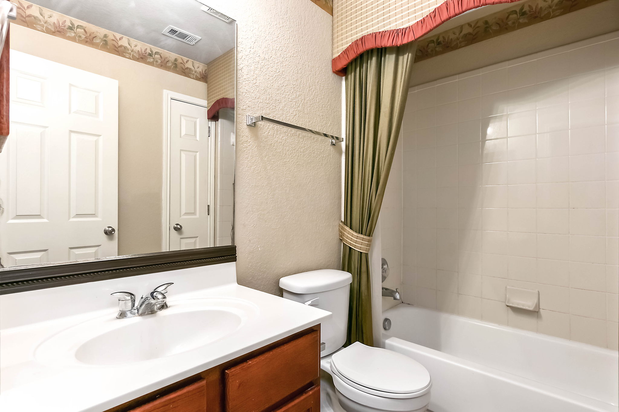 268 Donalan Dr, Converse, TX 78109, USA Photo 24