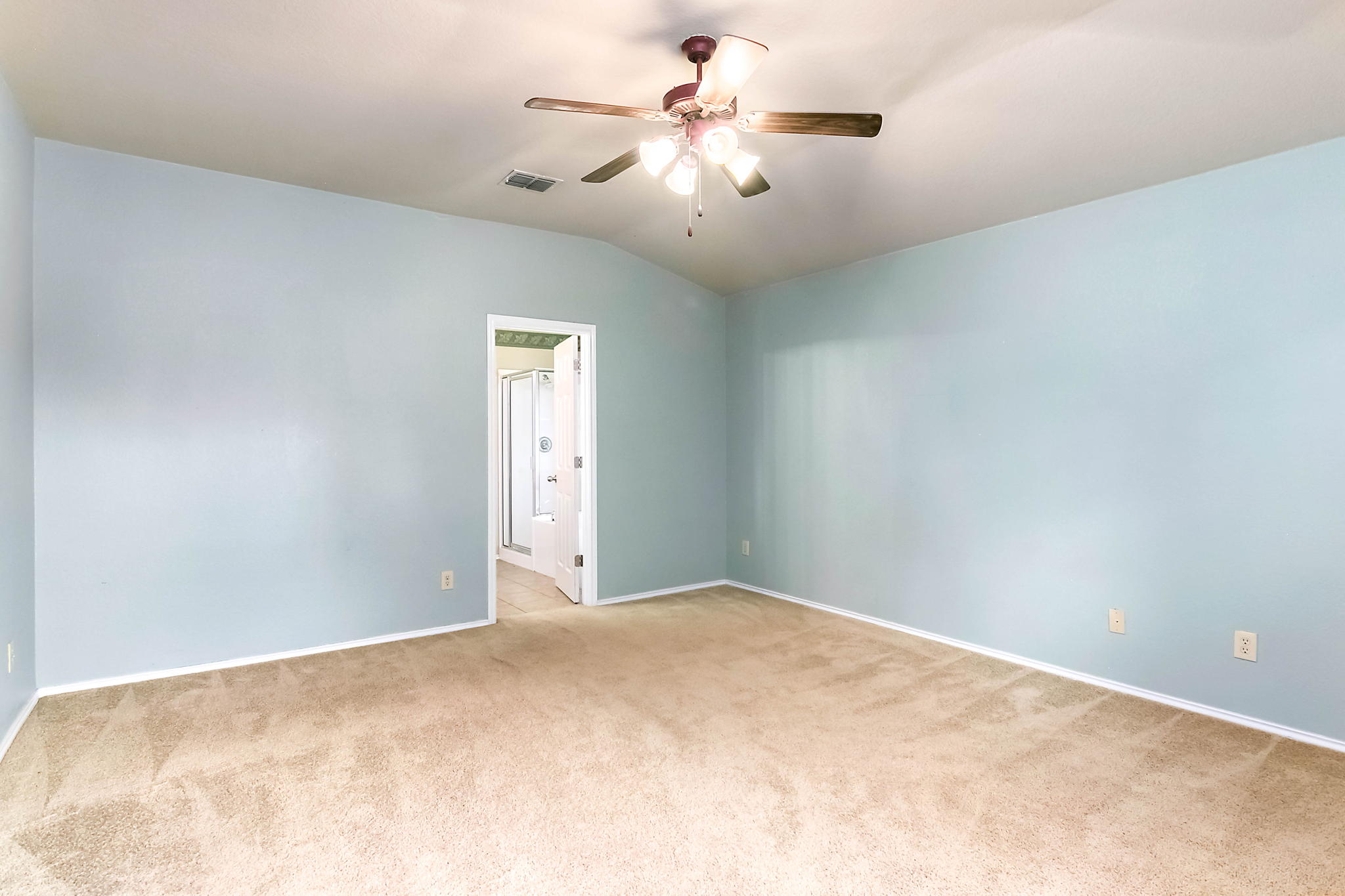 268 Donalan Dr, Converse, TX 78109, USA Photo 18