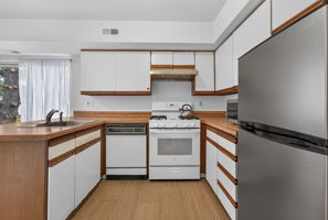 Kitchen GE 5-Burner Range (2023)/Self Clean Oven/Vent Hood Dishwasher (AS IS) Stainless Steel Refrigerator