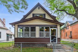 01_Exterior