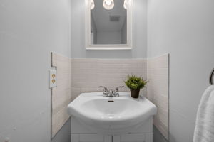 Mainfloor powder room