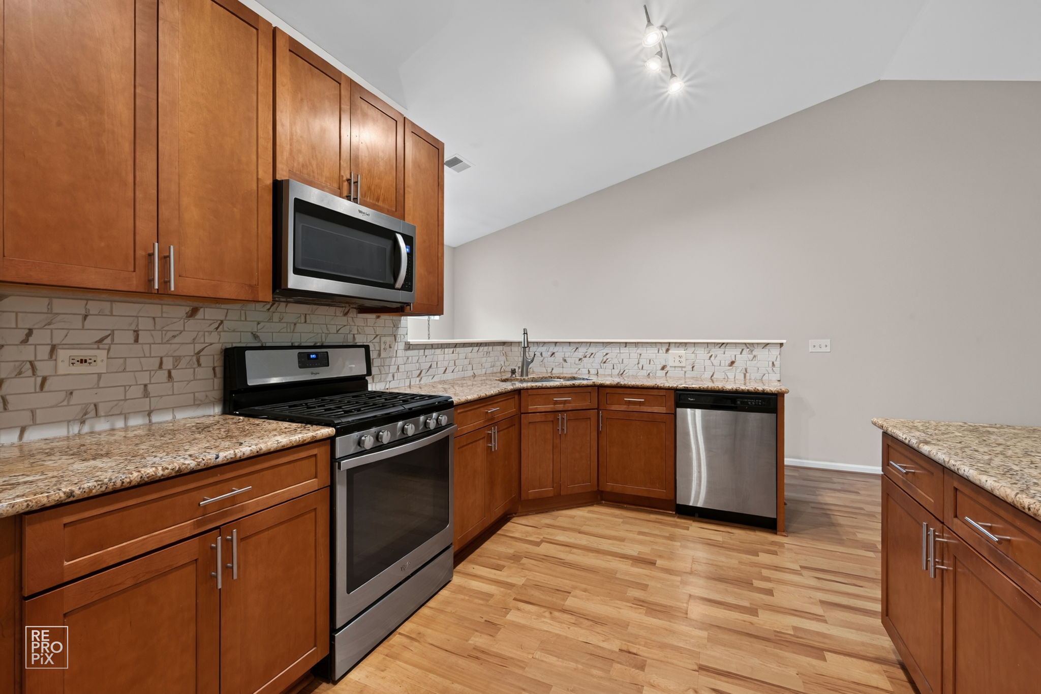 268 Southwicke Dr unit b, Streamwood, IL 60107_004