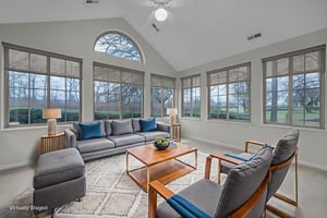 _DSC3877 virtually staged.jpeg