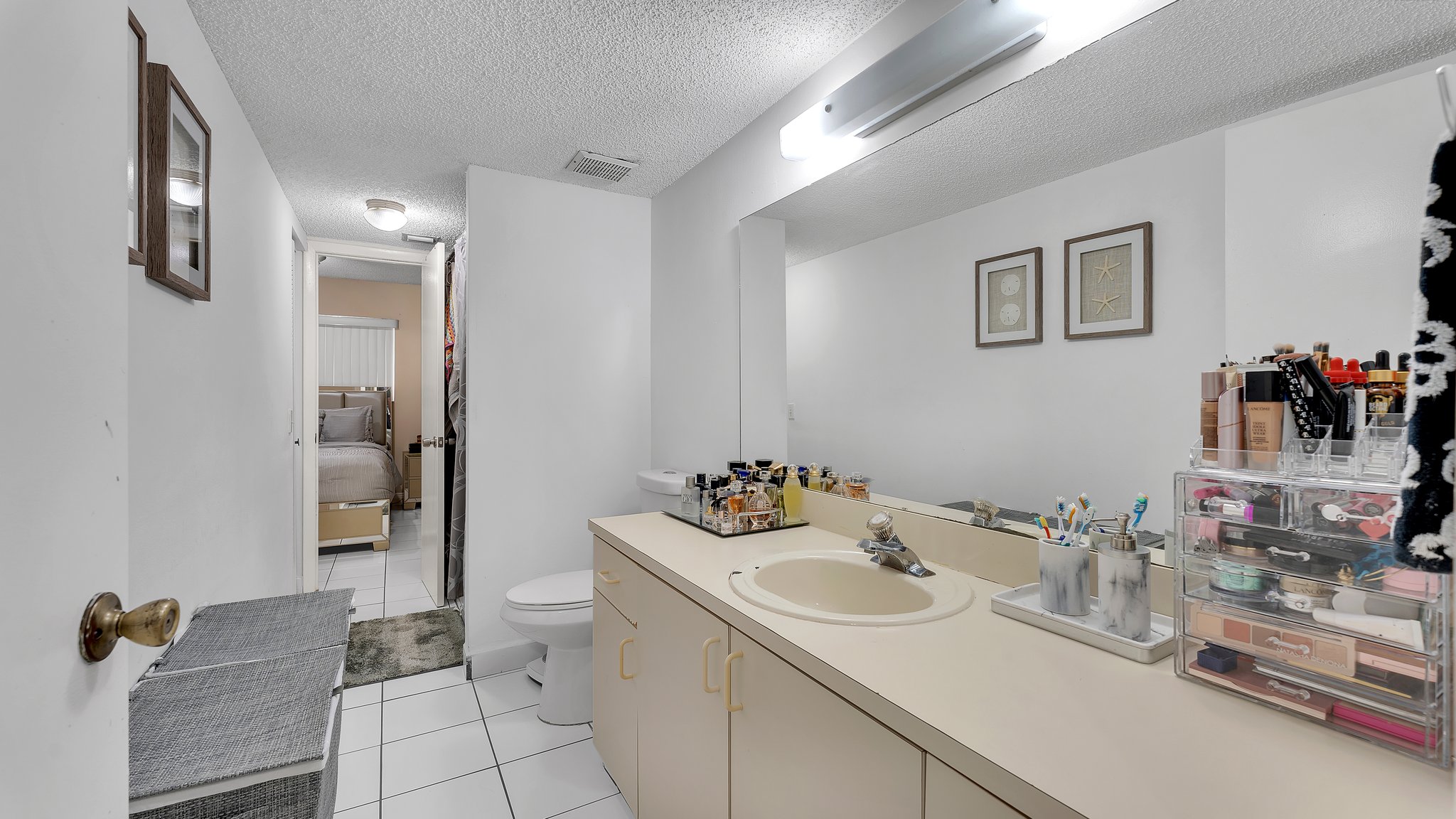 2680 W 76th St Unit 104, Hialeah, FL 33016, US Photo 12