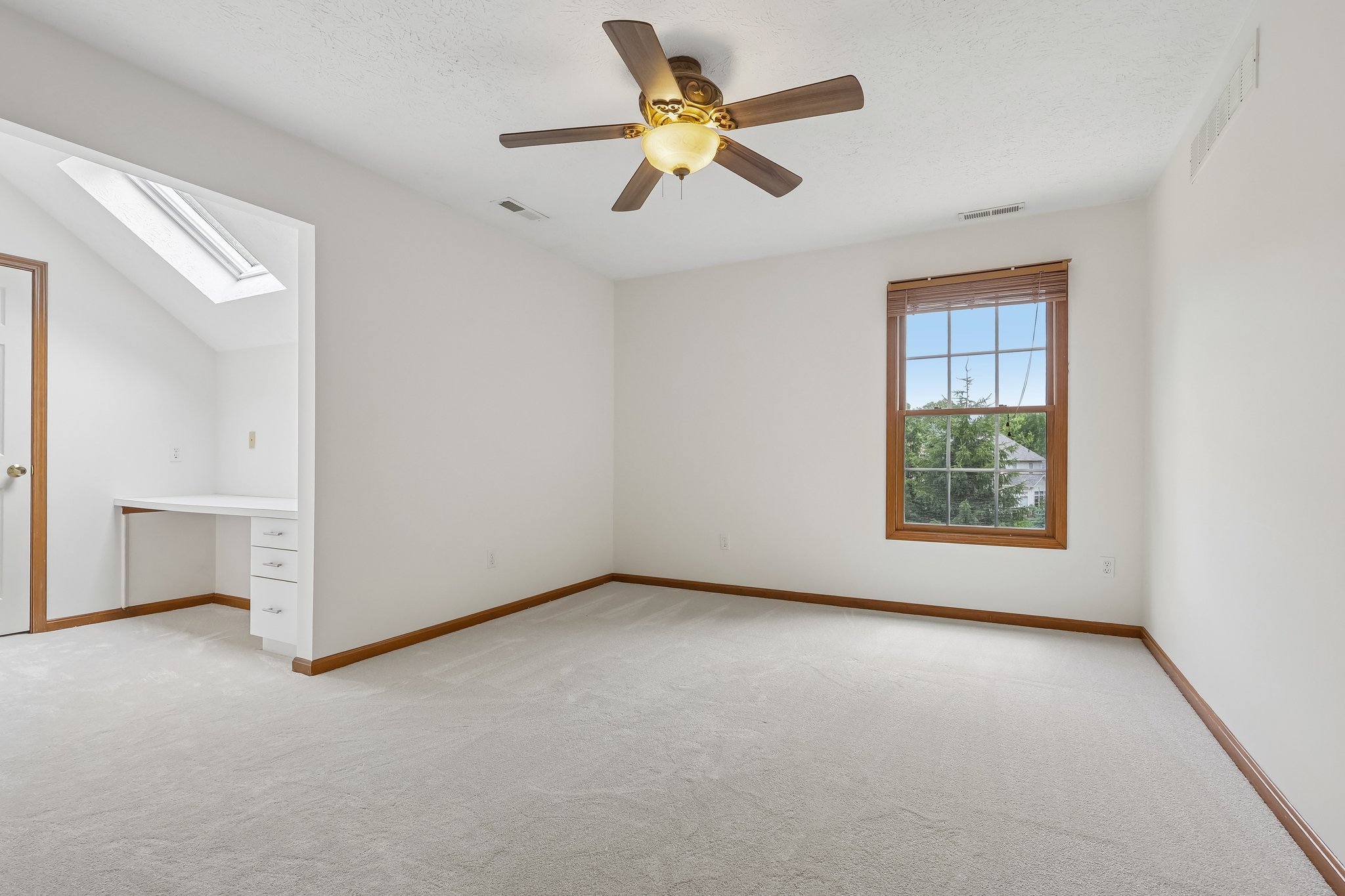 Primrose Ln-S2306-051.jpg