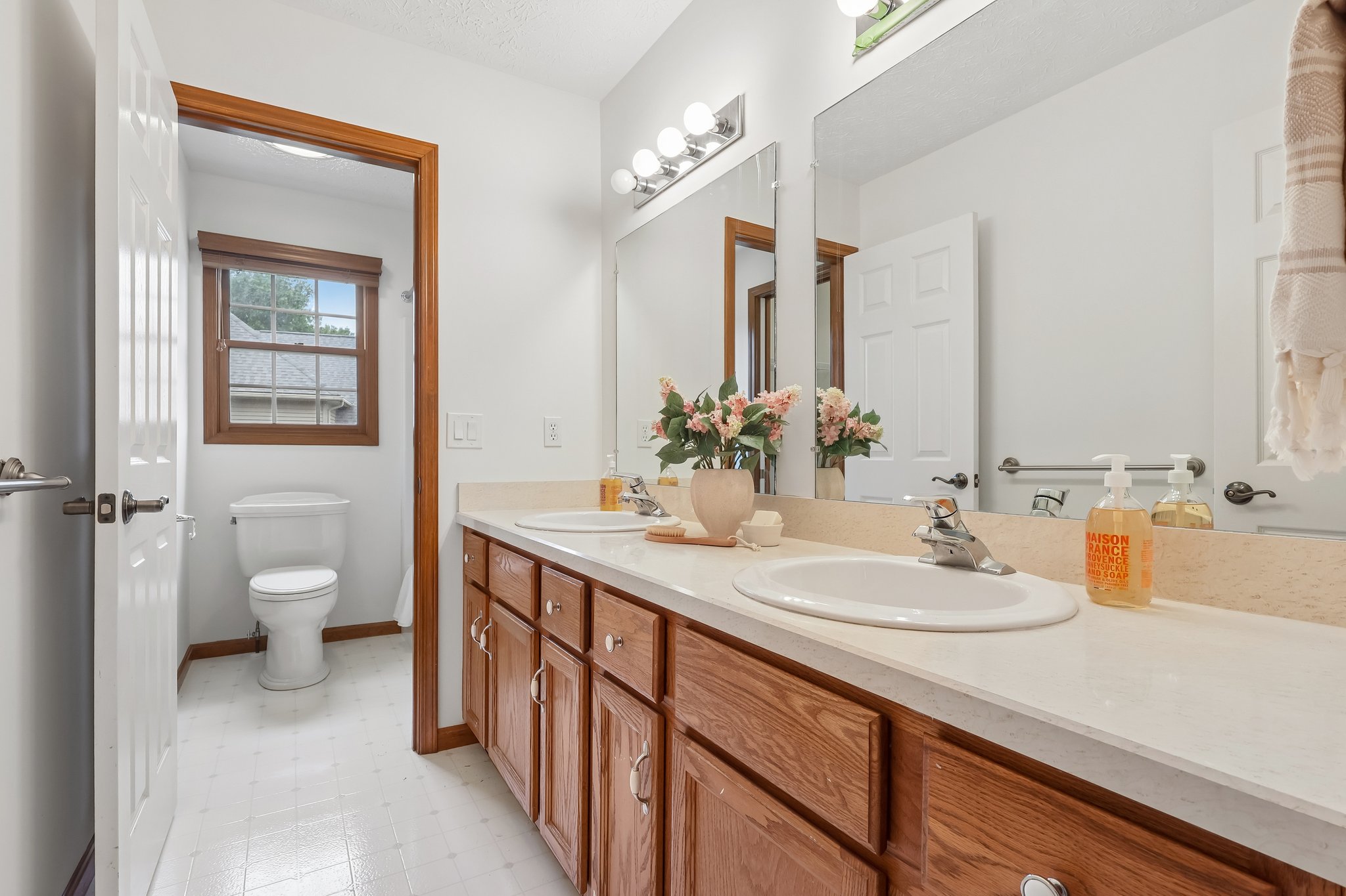 Primrose Ln-S2306-057.jpg