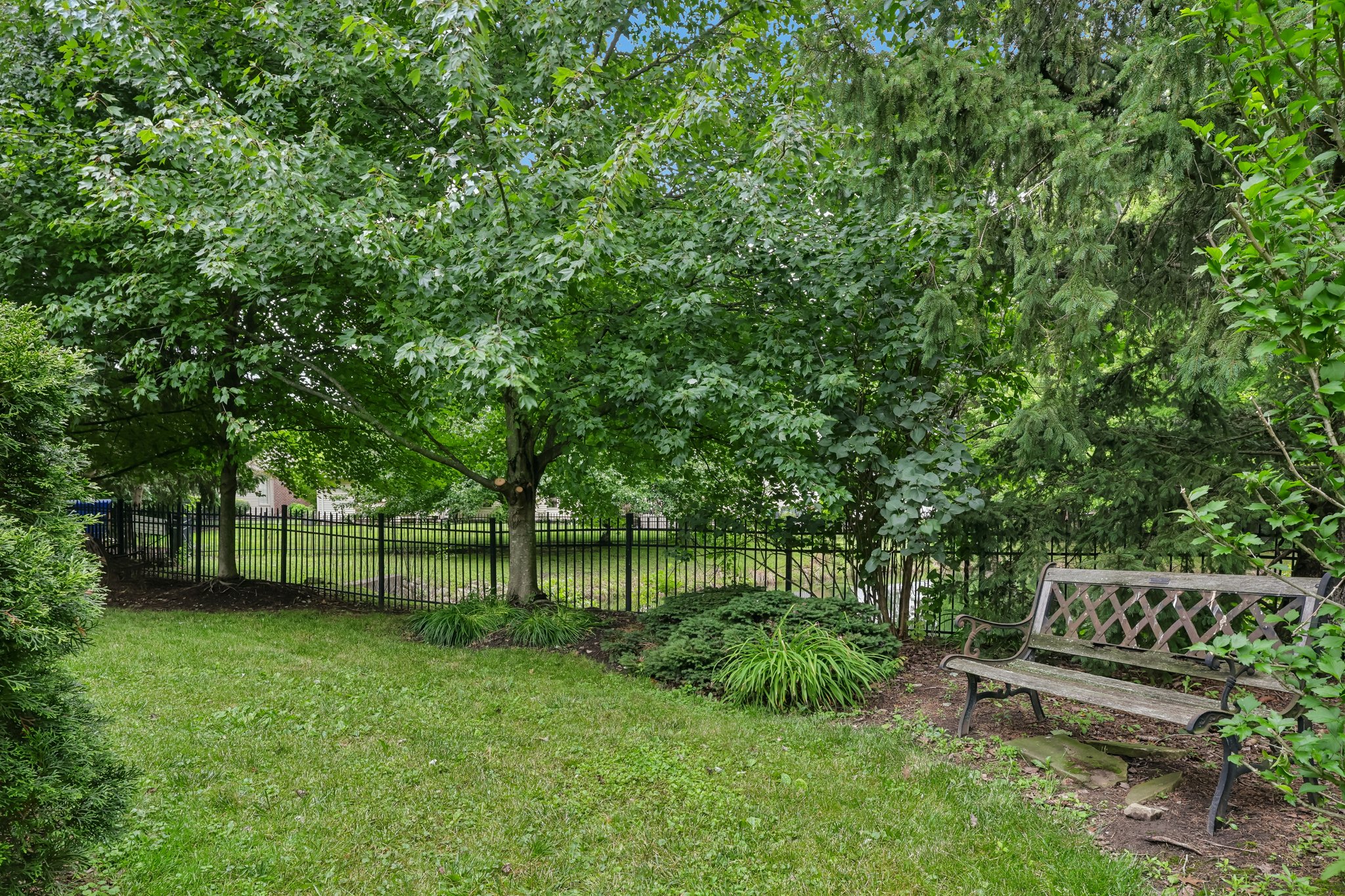 Primrose Ln-S2306-081.jpg