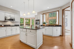 Primrose Ln-S2306-015.jpg