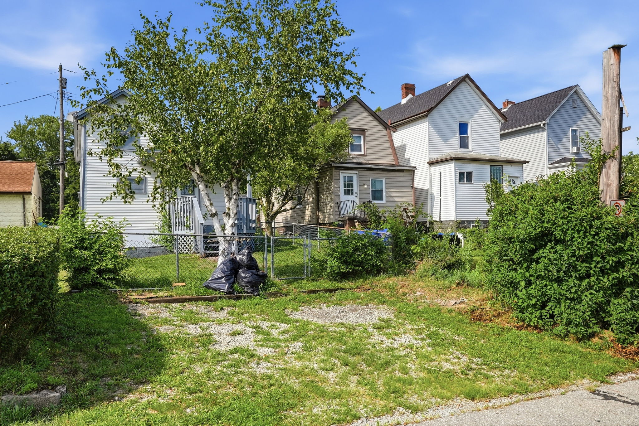  Photo 32
