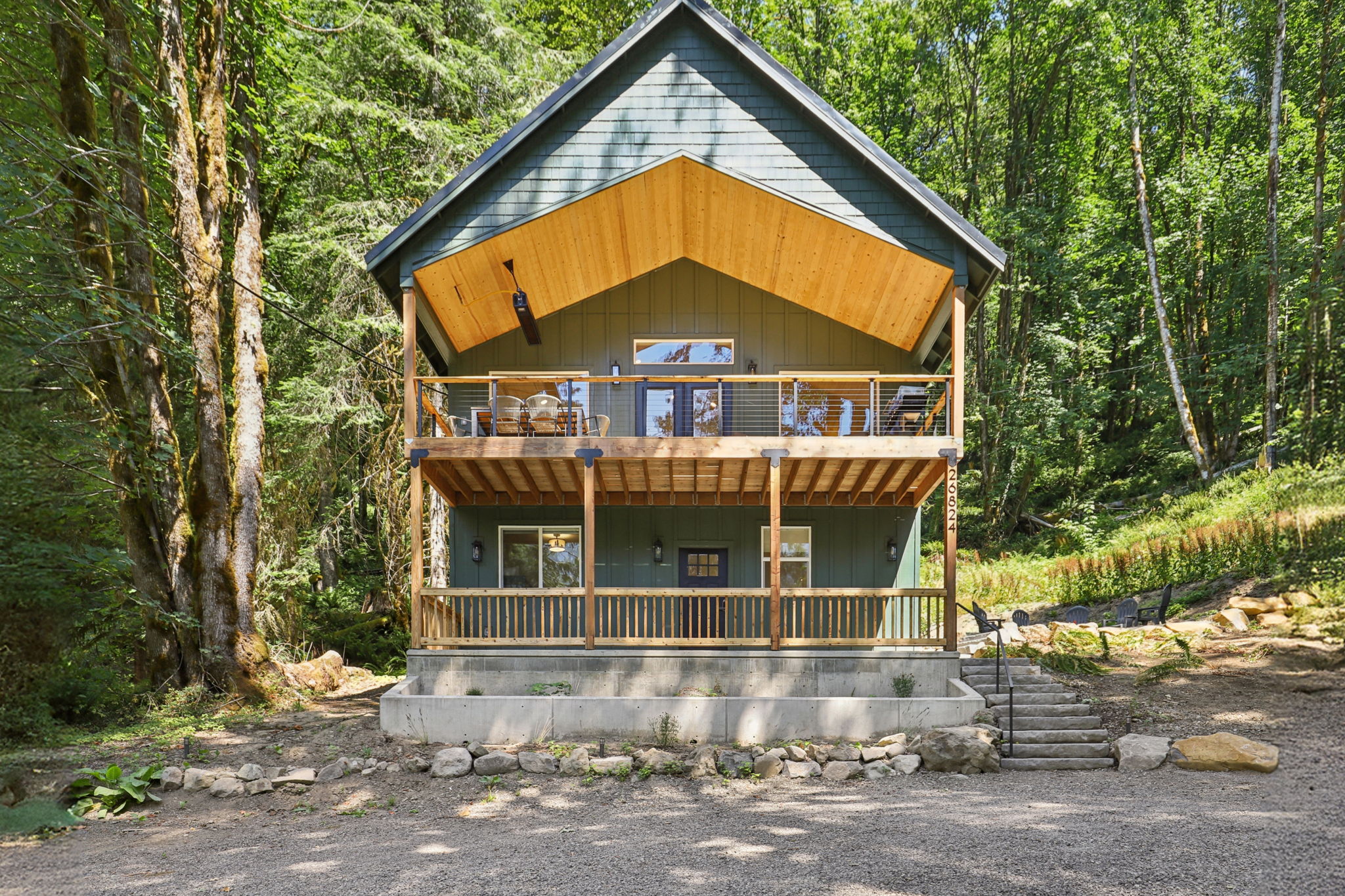 E Henry Creek Rd-S3110-002