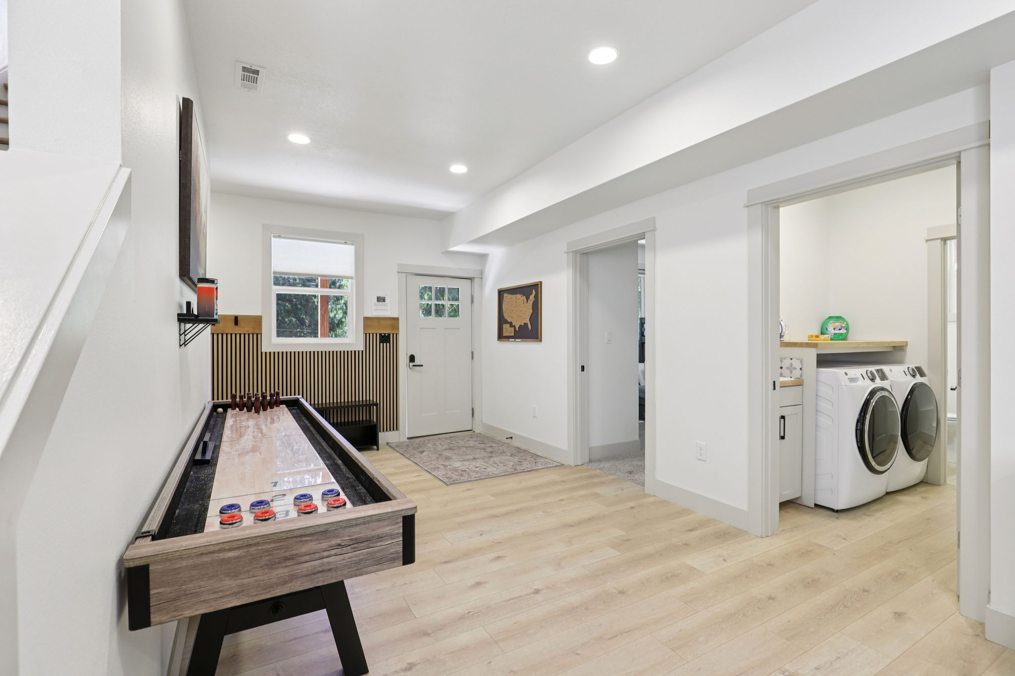 E Henry Creek Rd-S3110-009