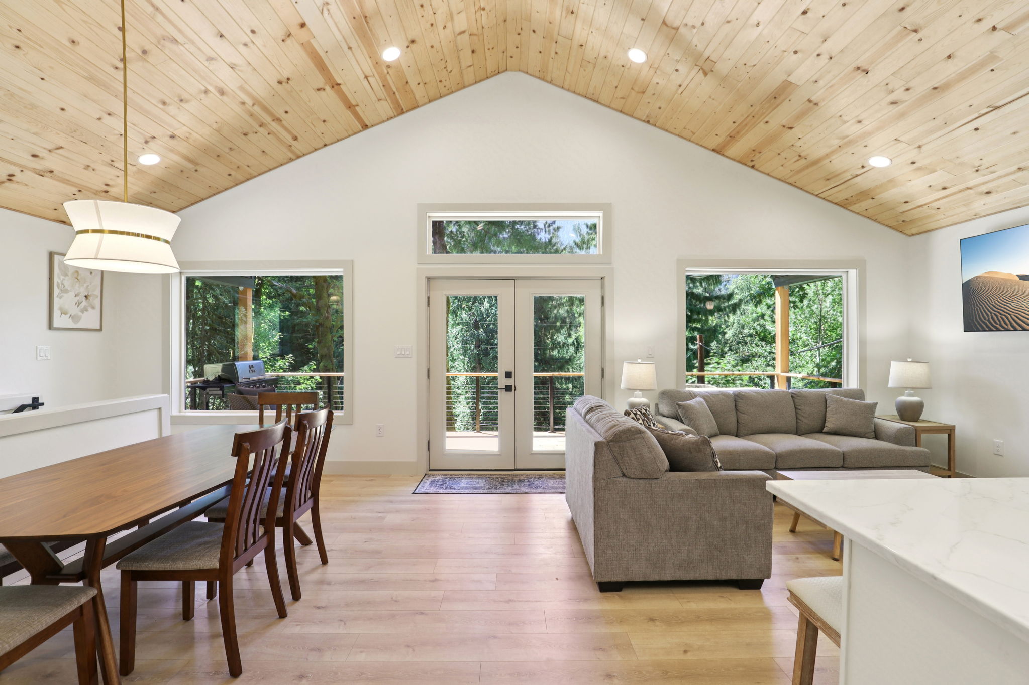 E Henry Creek Rd-S3110-026