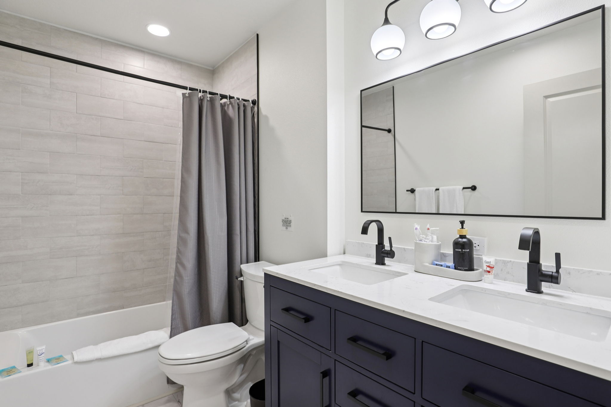 E Henry Creek Rd-S3110-051