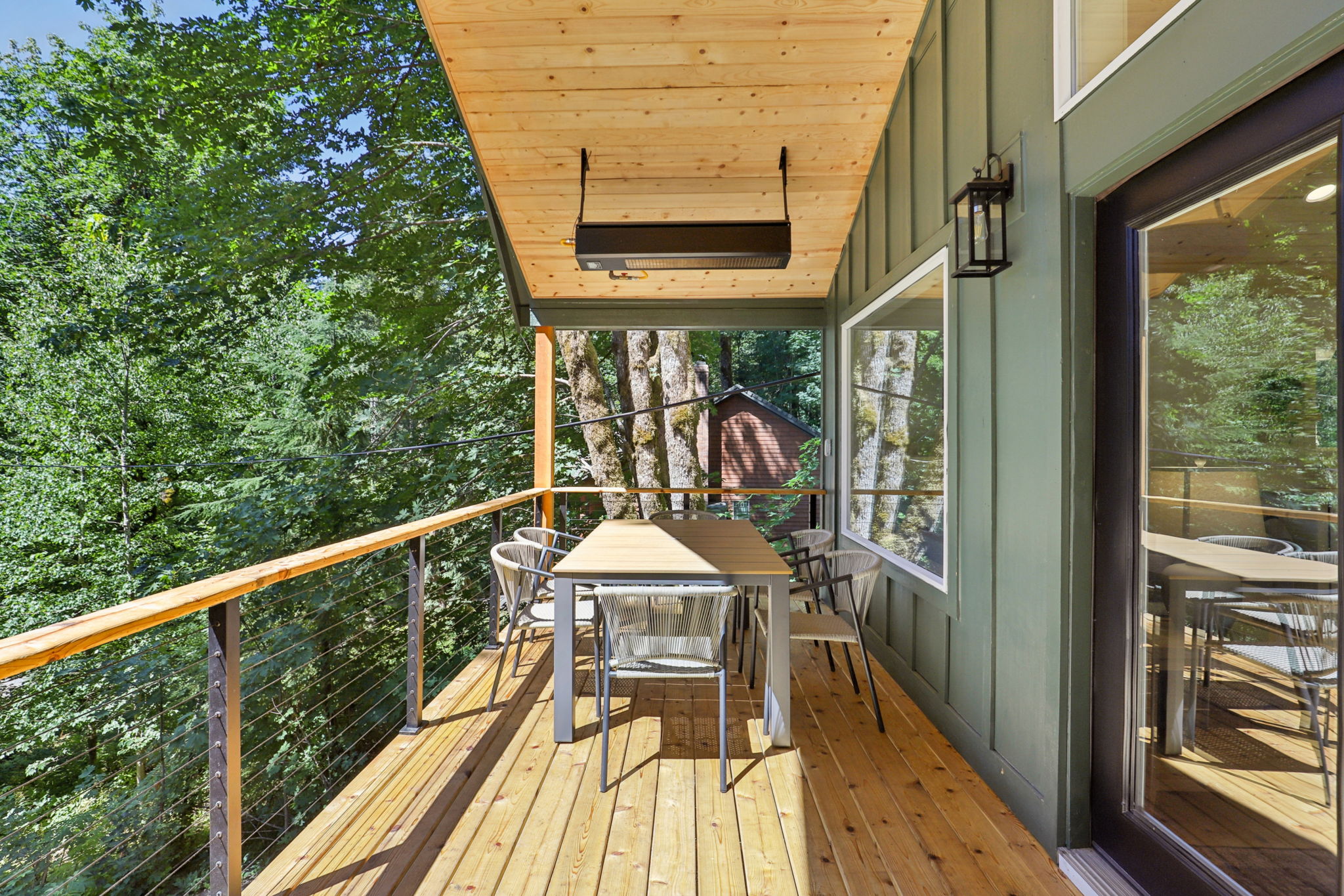 E Henry Creek Rd-S3110-070