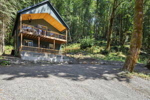 E Henry Creek Rd-S3110-003