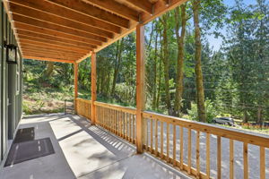 E Henry Creek Rd-S3110-005