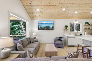 E Henry Creek Rd-S3110-021