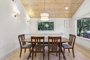 E Henry Creek Rd-S3110-033