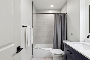 E Henry Creek Rd-S3110-052