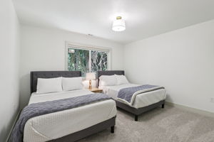 E Henry Creek Rd-S3110-053