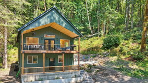 E Henry Creek Rd-S3110-079