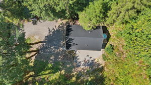 E Henry Creek Rd-S3110-083