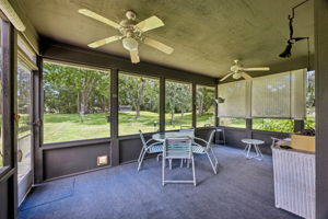 Screened-in Porch