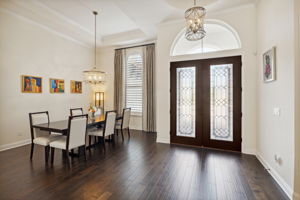 Foyer/Dining Room