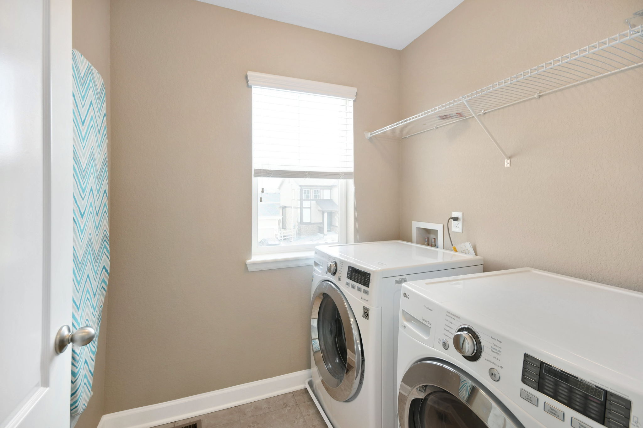 Upper level laundry