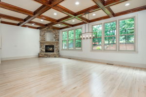 Keeping Room space & Breakfast Area