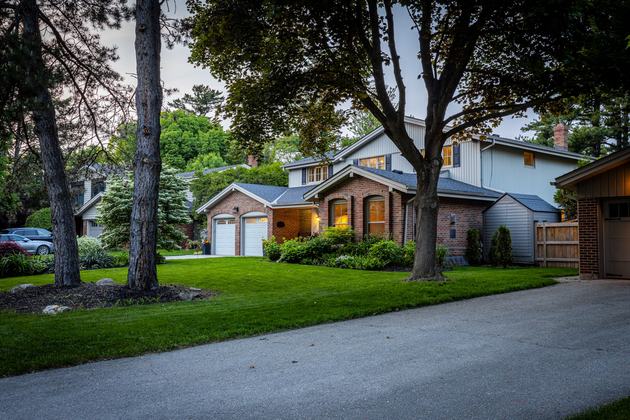Oakville property showcase — delivered property photograph 9