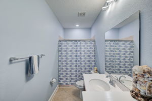 Grant Logan Dr-022